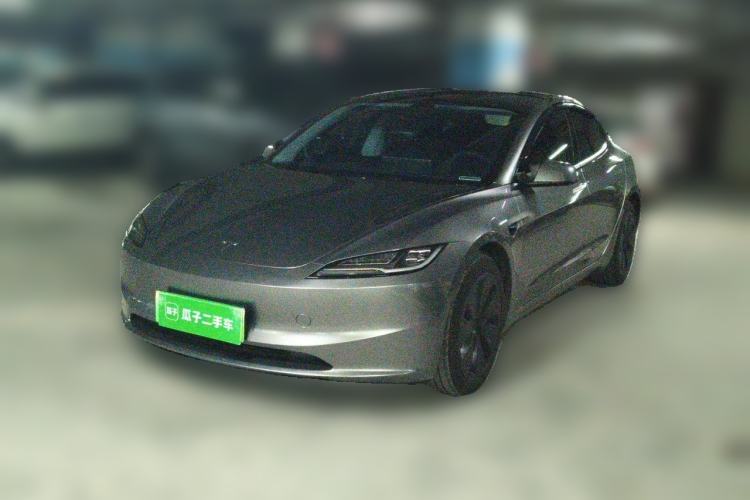 Gebrauchter Tesla Model 3 2025 Rear-Wheel-Drive Version