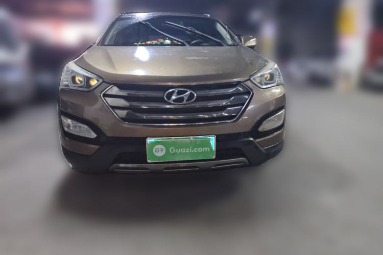 Used Hyundai Santa Fe 2013 2.4L Automatic 4x4 Smart Version Front