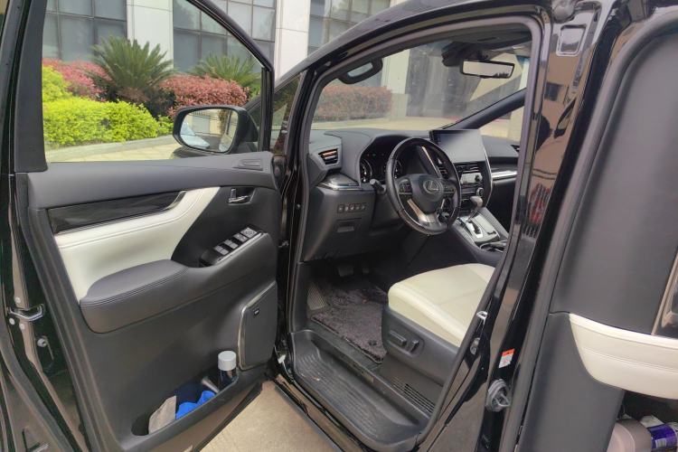 Used Lexus LM 2020 300h Four-Seat Grand Edition