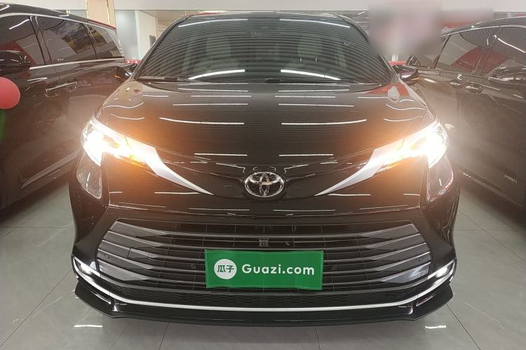 Used Toyota Sienna 2024 2.5L Hybrid Prestige Deluxe Edition