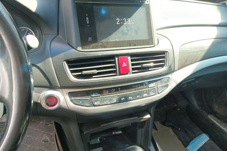 Used Honda Crosstour 2014 2.4L Luxury Edition Audio And AC Panel