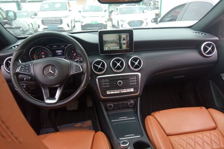 Used Mercedes-Benz A-Class 2016 A 200 Fashion Model