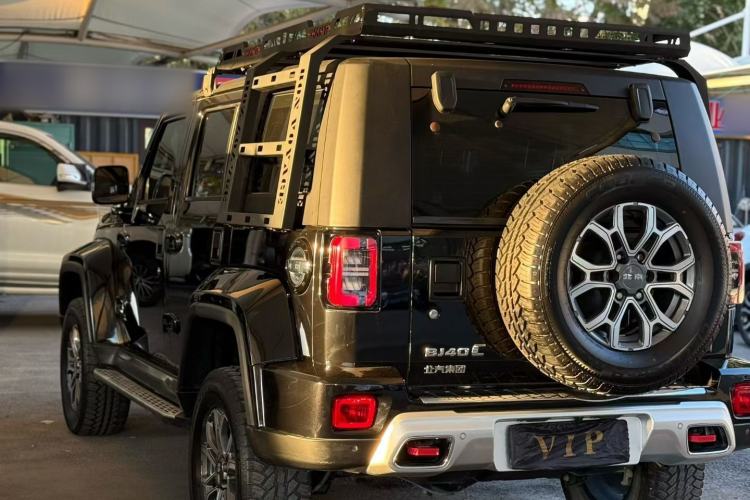 Used BAIC Off-Road BJ40 2023 2.0T Automatic Four-Wheel Drive Urban Hunter Edition Chivalrous Type
