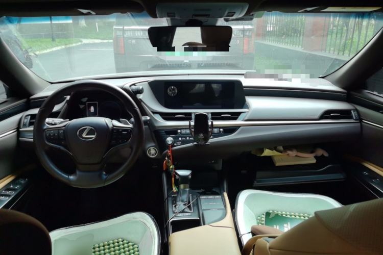 Used Lexus ES 2020 200 Excellence Edition