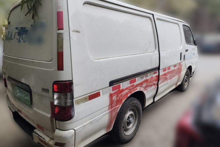 Used Jinbei Hiace 2018 2.0L Fifth-Generation Box Truck Standard Roof 2 Seats 4G19