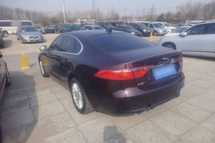 Used Jaguar XF 2016 XF 2.0T Two-Wheel-Drive Luxury Edition
