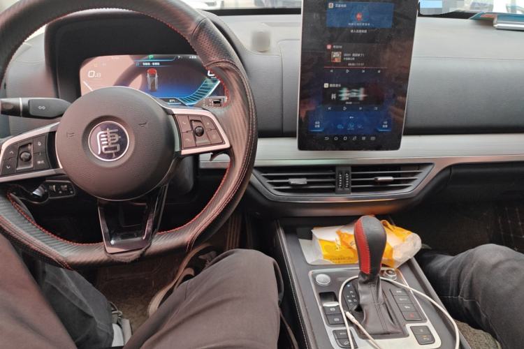 Used BYD Tang 2018 2.0T Automatic SmartConnect Prestige 7-Seater China V Standard Center Console
