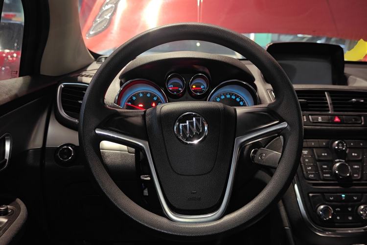 Used Buick Encore 2015 1.4T Automatic Two-Wheel Drive Urban Elite Version