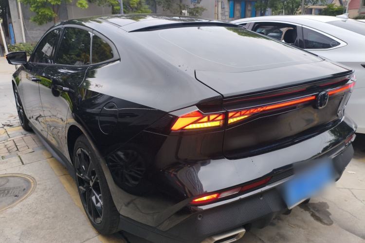 Used CHANGAN UNI-V 2024 1.5T Prestige Edition
