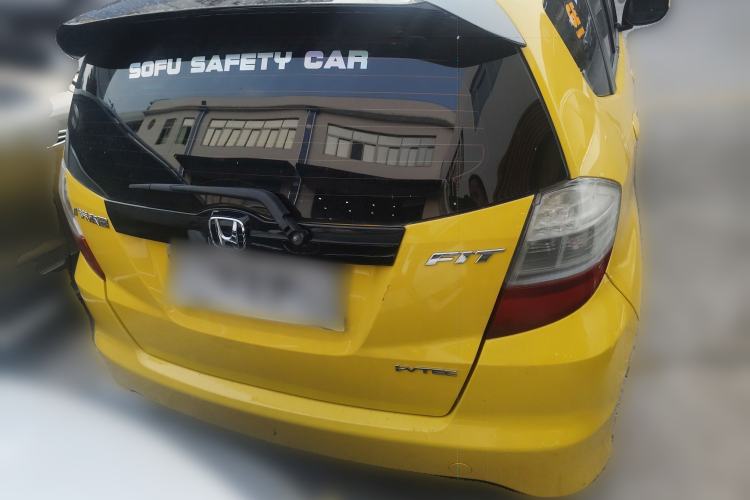 Used Honda Fit 2011 1.3L automatic comfort version
