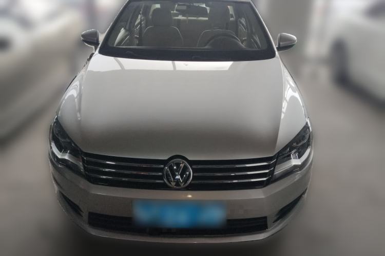 Used Volkswagen Bora 2013 1.6L Manual Fashion Edition Front