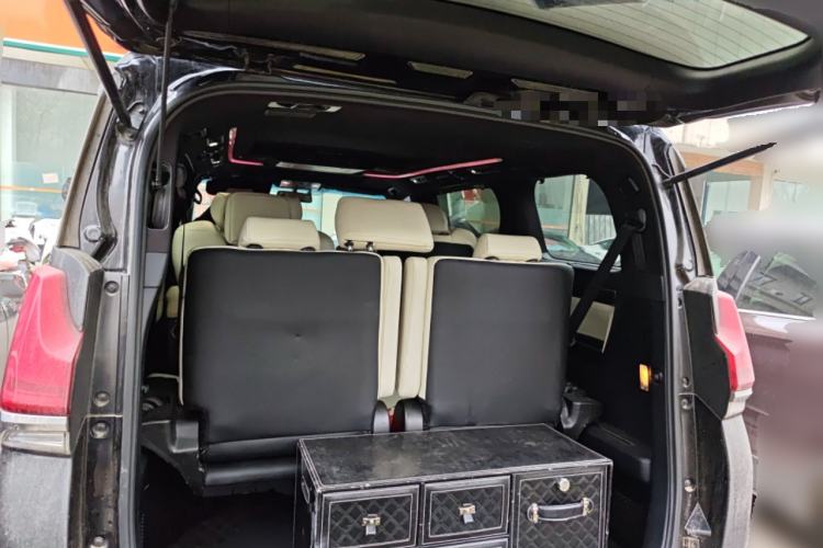Used Toyota Alphard 2018 Revised Version 3.5L Luxury Edition
