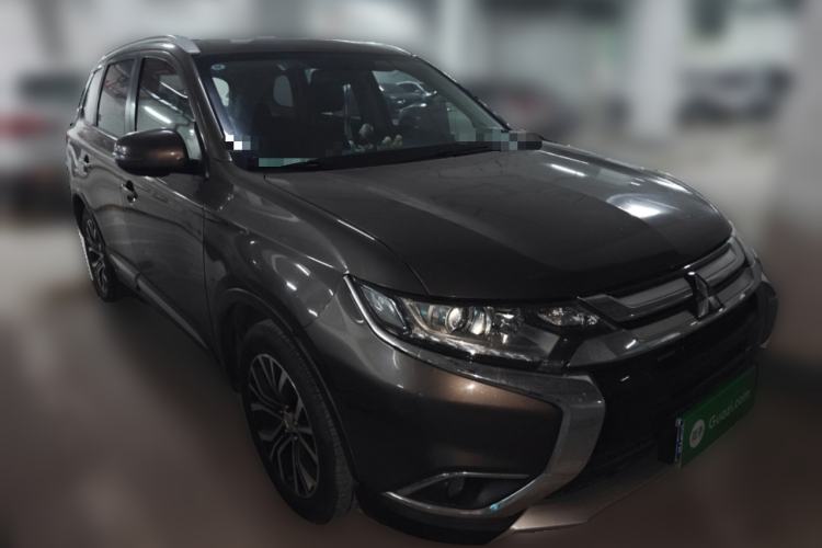 Used Mitsubishi Outlander 2018 2.0L Two-Wheel-Drive Jiale Edition 7-Seater