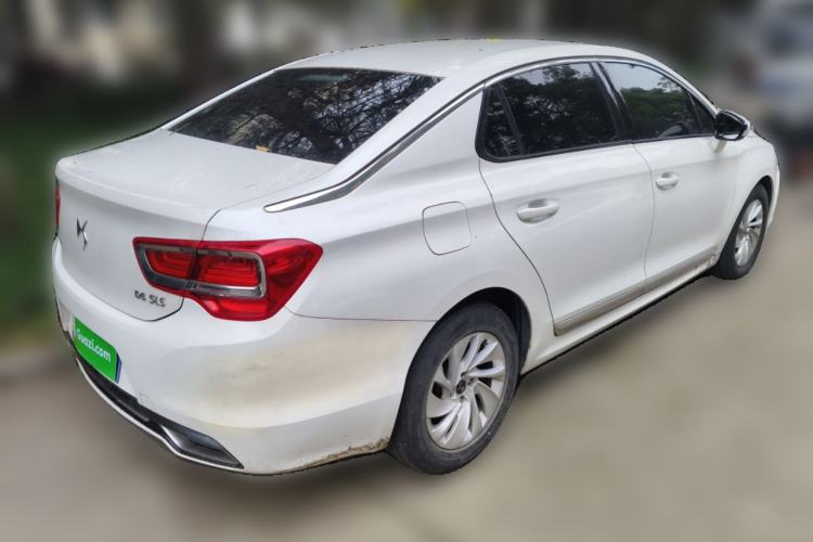 Used DS 5LS 2014 1.8L automatic Comfort version VTi140