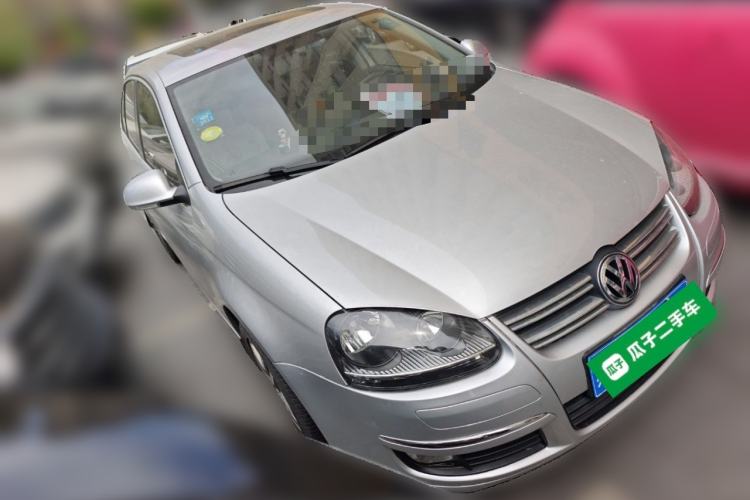 Used Volkswagen Sagitar 2011 1.6L Automatic Comfort Edition Front Right 45 Deg