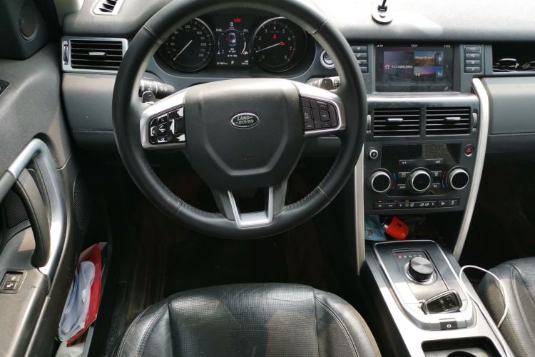 Used Land Rover Discovery Sport 2017 2.0T SE
