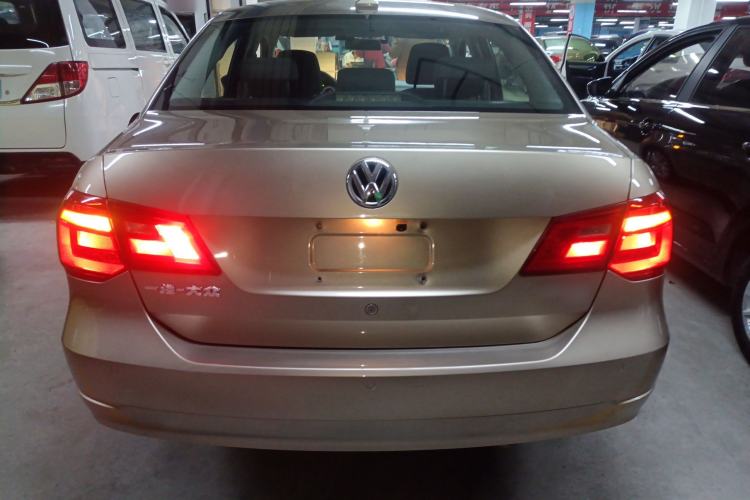 Used Volkswagen Jetta 2015 Zhuihui Edition 1.6L Manual Comfort Model
