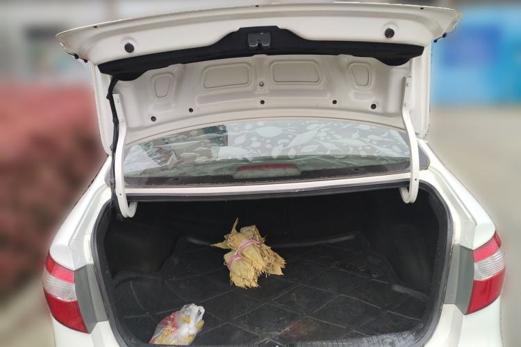 Used Kia K2 2012 Sedan 1.6L Automatic Transmission Premium Commemorative Edition Trunk