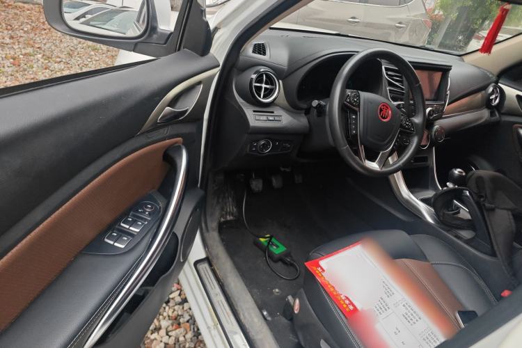 Used BYD Song 2018 1.5TI Manual Smart Connect Enjoyment Model
