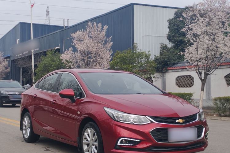 Used Chevrolet Cruze 2017 1.5L Automatic Pioneer Sunroof Edition Exterior 2