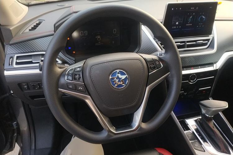 Used Venucia T60 2018 1.6L CVT Smart Edition (ISS) China VI
