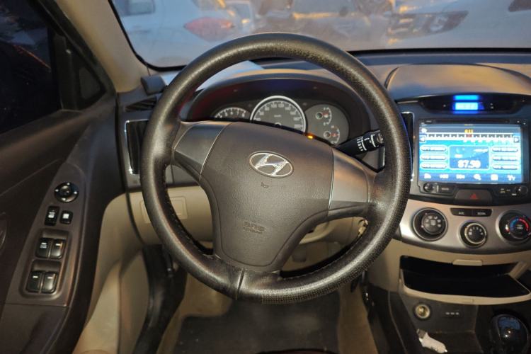 Used Hyundai Celesta 2011 1.6L Manual Comfort Edition

