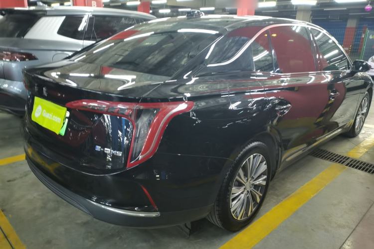 Used Hongqi E-QM5 2022 431 km Charge & Enjoy Edition
