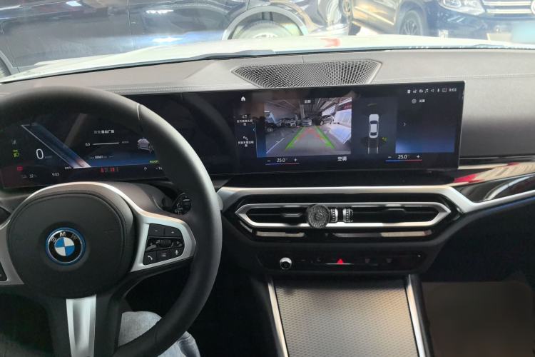 Used BMW i3 2023 eDrive 40 L Midnight Sports Package
