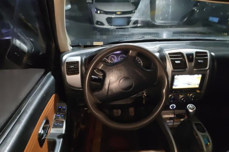 Used JMC Baodian 2018 2.9T New Value-Added 4x4 Diesel Comfort Version with Standard Cargo Bed – JX4D30B5L Steering Wheel