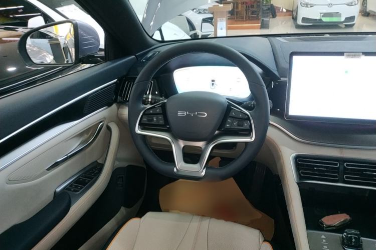 Used BYD Song PLUS New Energy 2024 Honor Edition EV 520km Flagship Model
