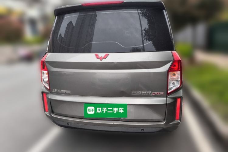 Used Wuling Hongguang PLUS 2019 1.5T Manual Comfort Version 7 Seats

