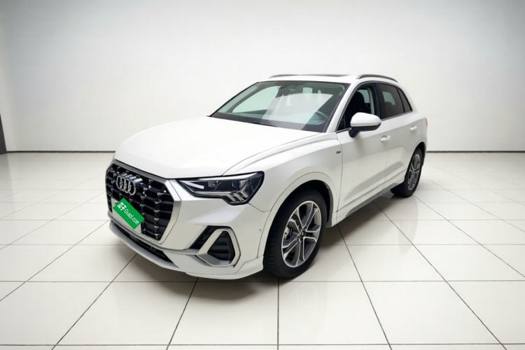 Used Audi Q3 2023 Updated 40 TFSI Fashionable and Dynamic Version