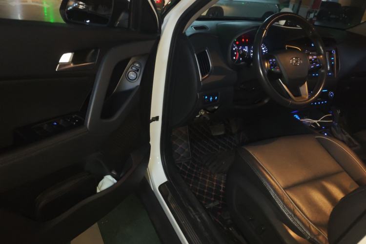 Used Hyundai ix25 2015 2.0L Automatic Two-Wheel Drive Intelligent GLS