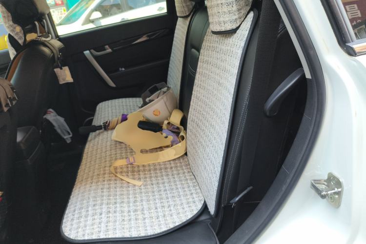 Used Chevrolet Captiva 2014 2.4L 4x4 Flagship Edition 7 Seats
