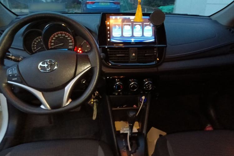 Used Toyota Vios 2021 1.5L CVT Innovation Edition Center Console