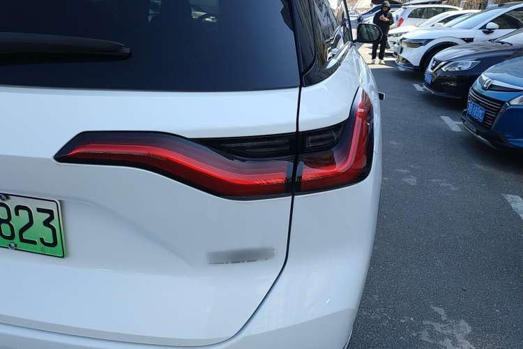 Used Nio ES8 2022 100 kWh 7-Seater Version