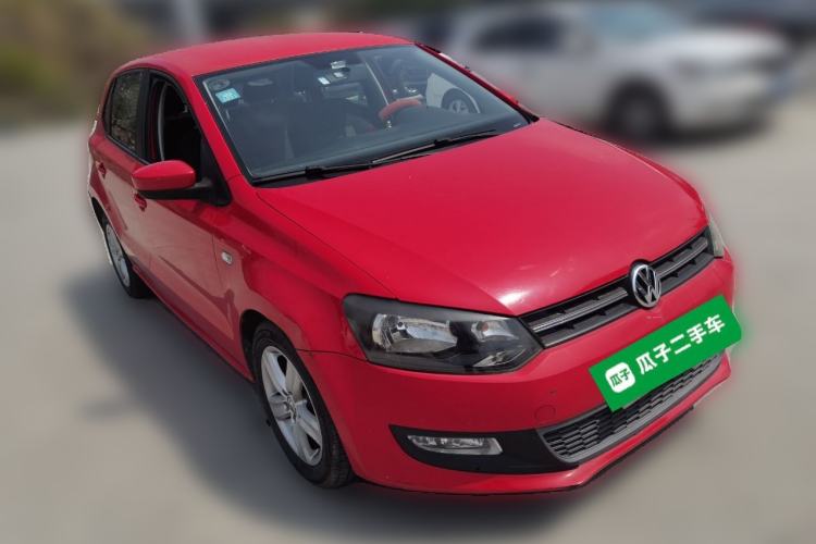 Used Volkswagen Polo 2013 1.6L Automatic Comfort Edition Front Right 45 Deg