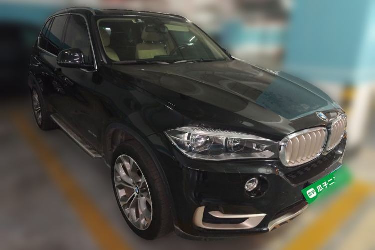 Used BMW X5 2017 xDrive35i M Sport Edition Front Right 45 Deg