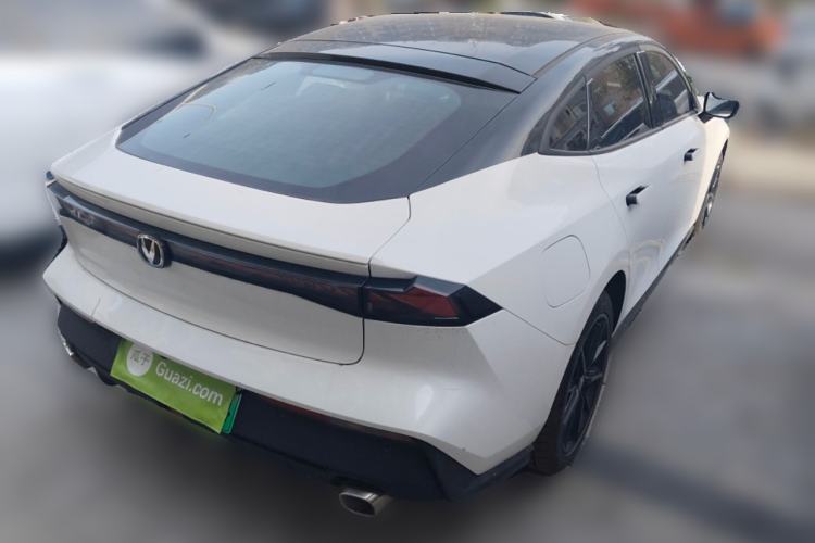 Used CHANGAN UNI-V iDD 2023 Zhidian iDD 1.5T 113km Smart & Fun Version (Rapid Edition) Rear Right 45 Deg