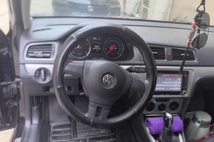 Used Volkswagen Lavida 2013 Restyled Classic 1.6L Automatic Comfort Edition Steering Wheel