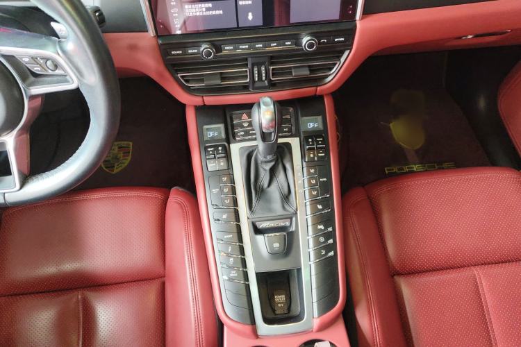 Used Porsche Macan 2021 Macan 2.0T
