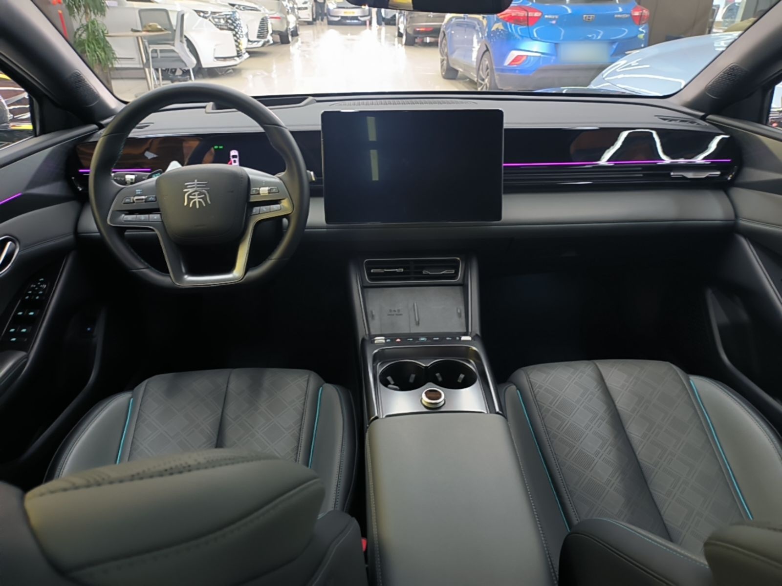 BYD Qin L 2025 EV 545KM Excellence Edition — снимка 12