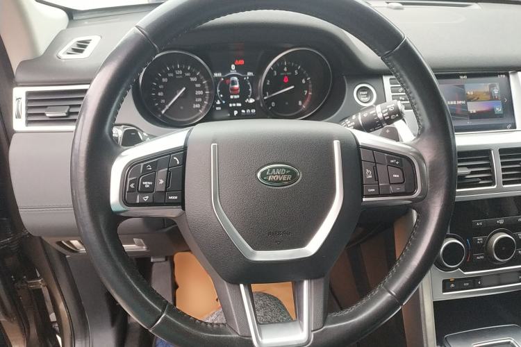 Used Land Rover Discovery Sport 2017 2.0T SE
