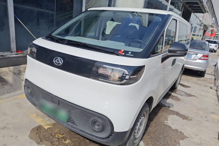 Used SAIC MAXUS Dana V1 2025 V1 Short Wheelbase Low-Roof Multi-Function Version (42 kWh)