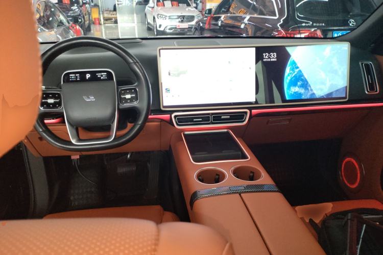 Used Li Auto L8 2023 Pro Model Center Console