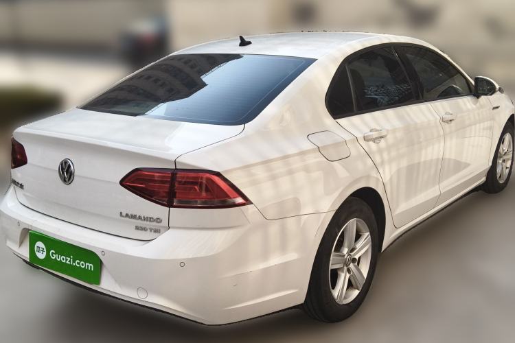 Used Volkswagen Lamando 2017 230TSI Manual Trend Edition
