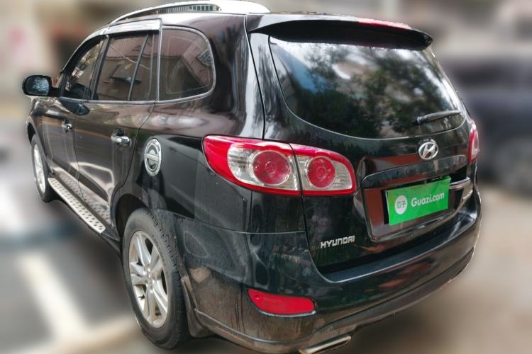 Used Hyundai Santa Fe Classic 2011 2.4 Comfort Edition 7-Seater Two-Wheel Drive Rear Left 45 Deg