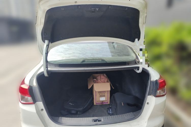 Used Nissan Lannia 2016 1.6L CVT Smart Cool Edition Trunk