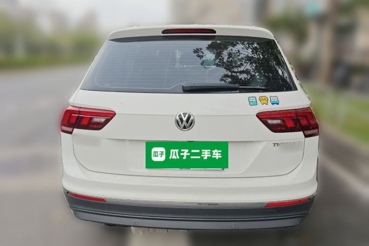 Used Volkswagen Tiguan L 2017 330TSI Automatic Two-Wheel Drive Flagship Edition Rear