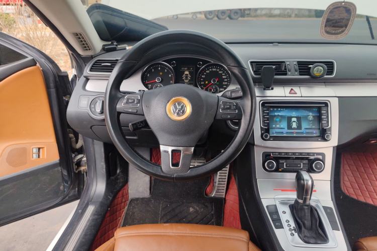 Used Volkswagen FAW-Volkswagen CC 2011 1.8TSI Luxury Model Steering Wheel